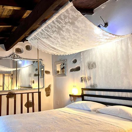 Appartamento STECADÒ - Il Soppalco Dolceacqua Esterno foto