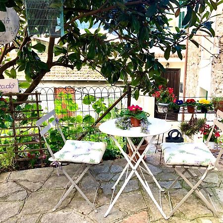 Appartamento STECADÒ - Il Soppalco Dolceacqua Esterno foto